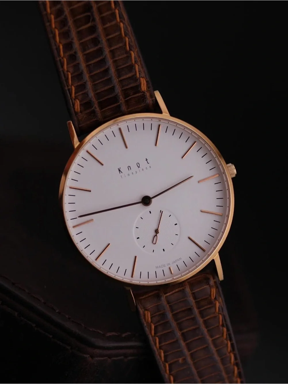 Y2K Knot Timepiece CS-36RGWH Men’s Watch